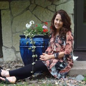 Meet your Posher, Joy